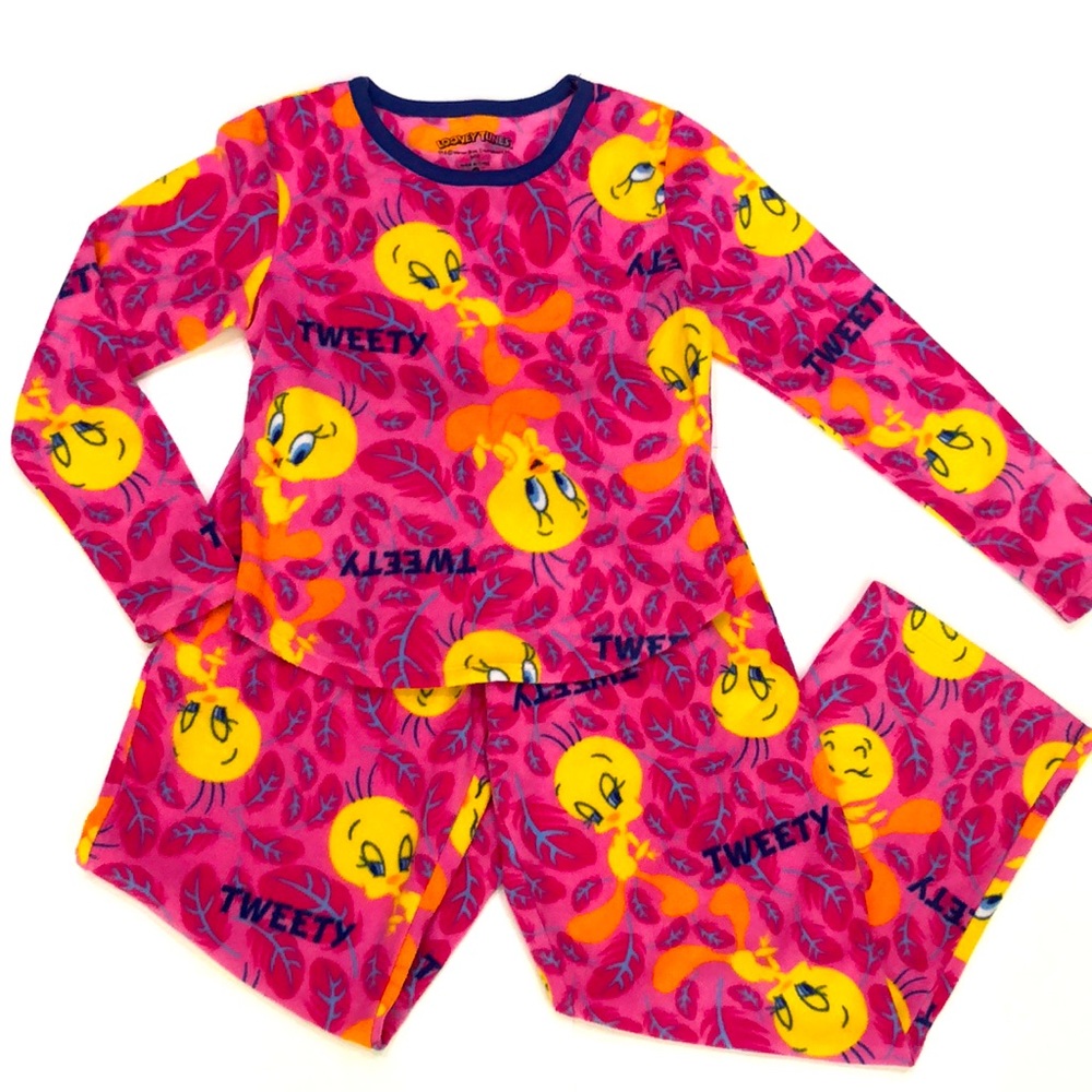 Looney Tunes Tweety sleepwear Brand New